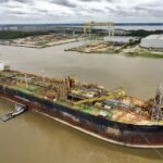 Plataforma P-32 da Petrobras (2)