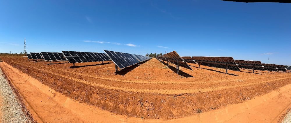 Planta de energia solar da Hochschild Mining, em Jaboticatubas (MG)